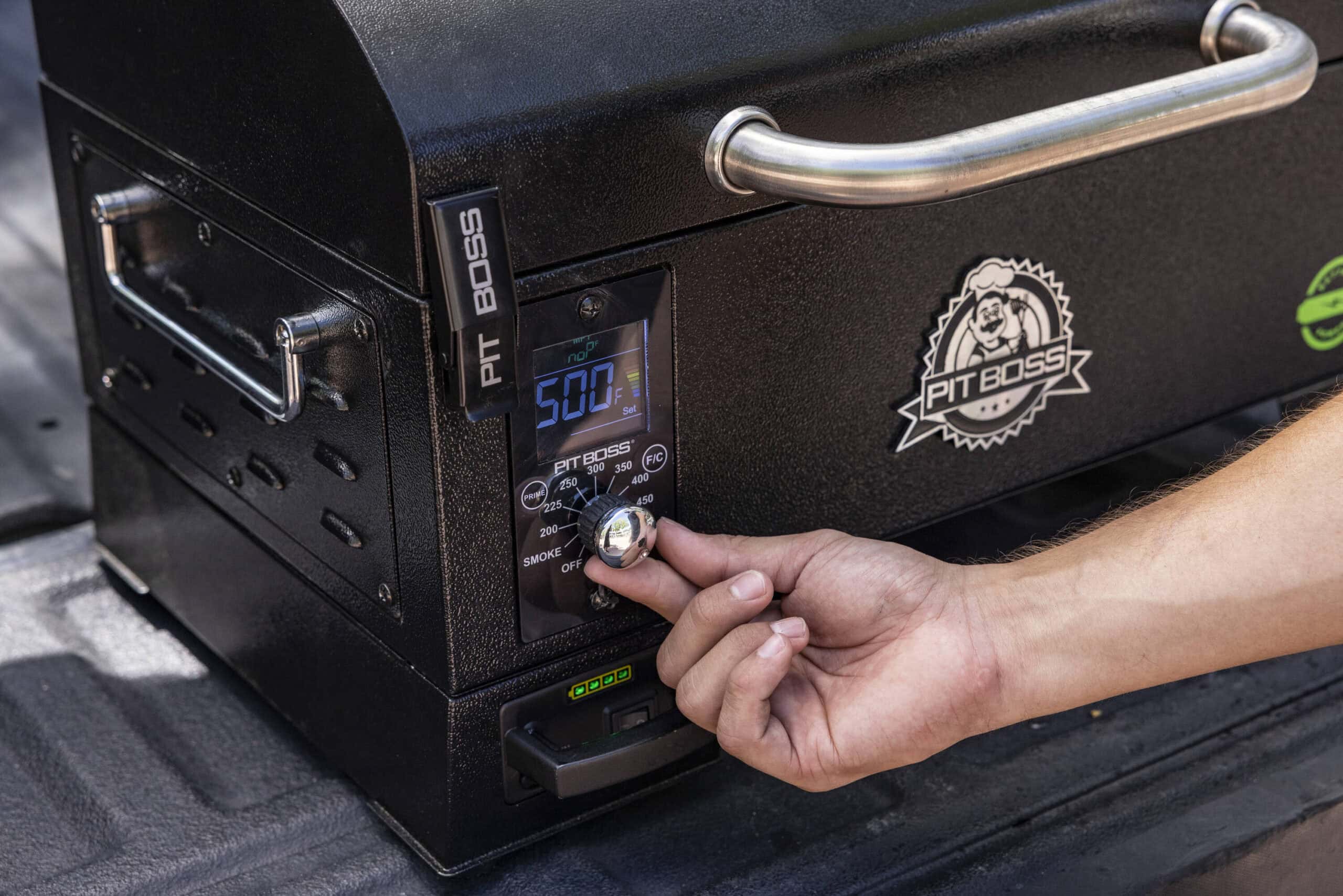 Pit Boss Battery Powered 256-Sq in Black Portable Wood Pellet Grill