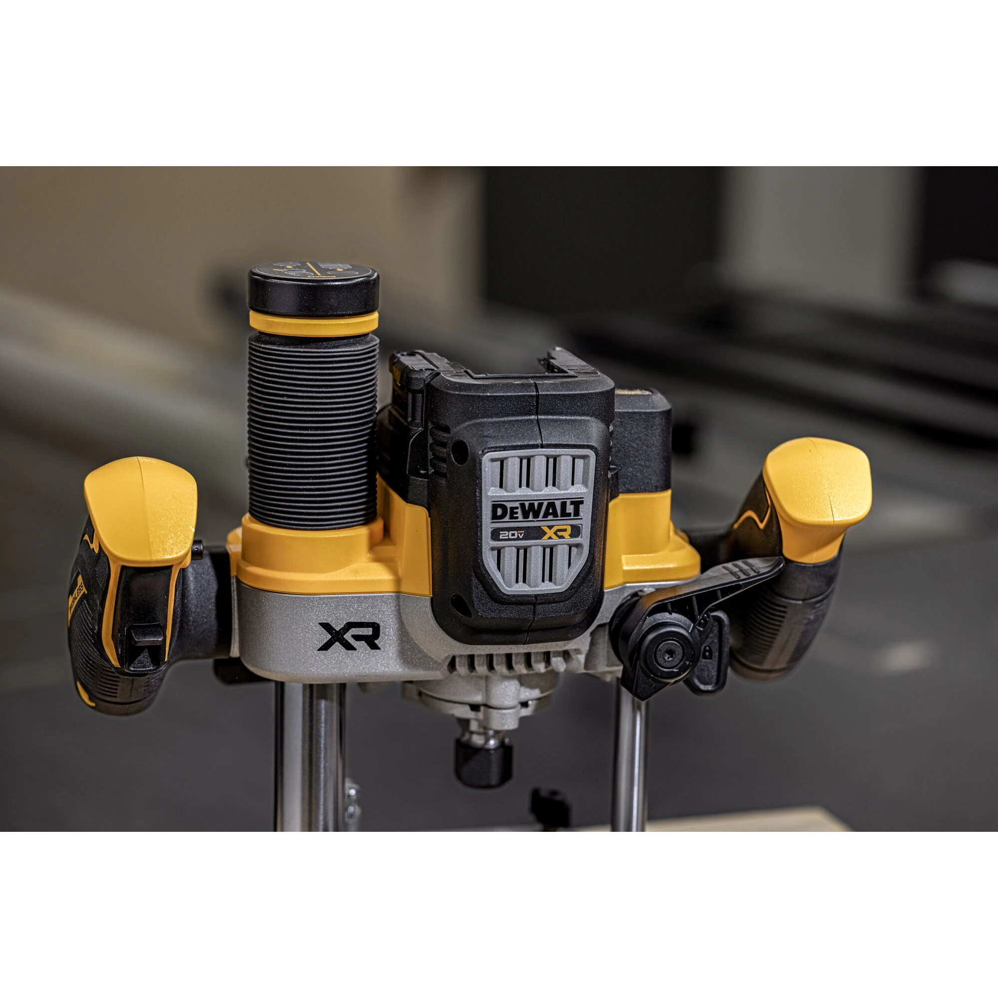 DEWALT XR 1/4-in and 1/2-in 2.25-HP Variable Brushless Plunge Cordless Router (Battery and Charger Not Included)