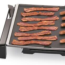 Presto 07071 15-inch Electric Tilt-n-fold Griddle, Black