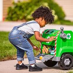 Kid Trax Real Rigs Toddler Recycling Truck Interactive Ride On Toy, Kids Ages 1.5-4 Years, 6 Volt Battery and Charger, Green