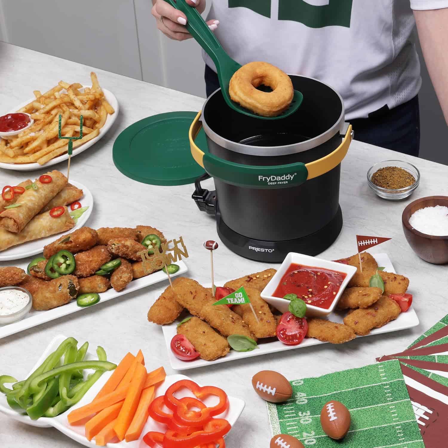 Presto 05427 FryDaddy Electric Deep Fryer, Green/Gold