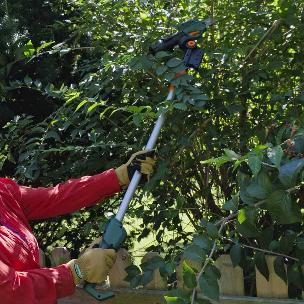 Scotts PR17216PS 7.2V Electric Cordless Telescoping Pole Pruner - 2 Ah Battery and Charger Included