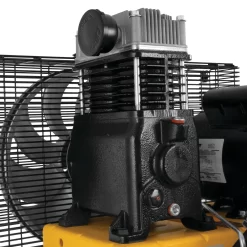 DEWALT 25-Gallon Portable Electric 200 PSI Vertical Air Compressor