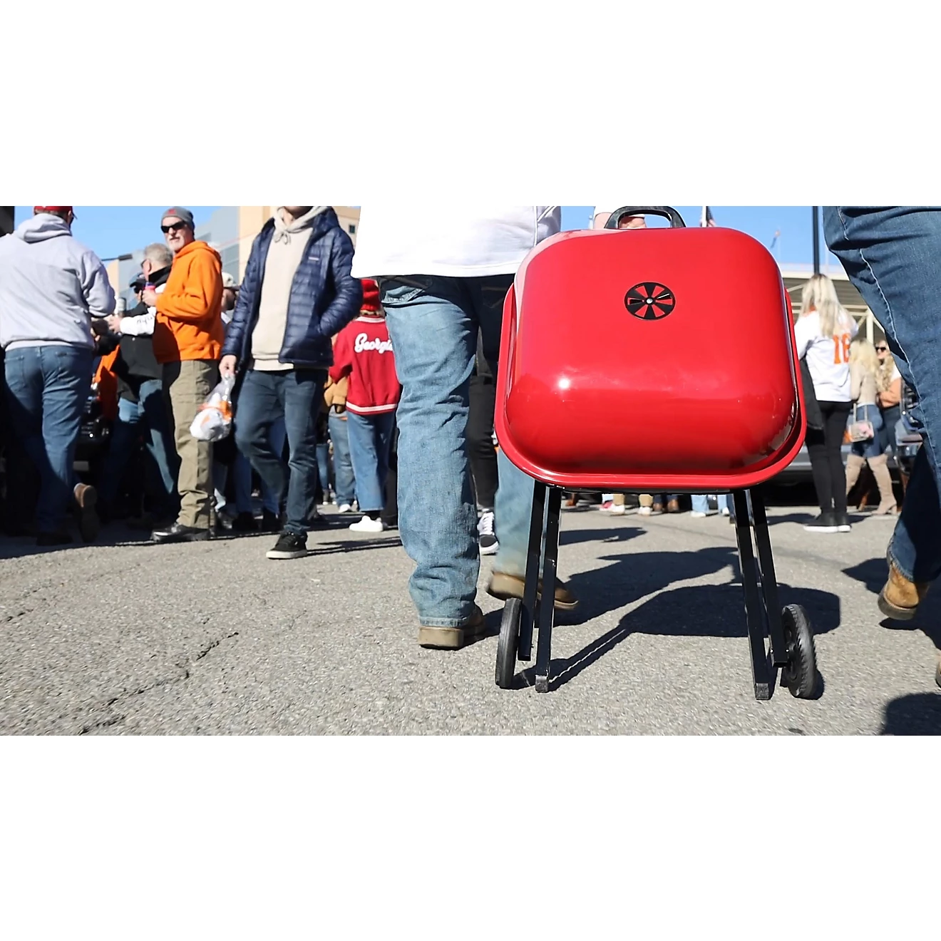 Americana Walkabout Charcoal Portable Grill