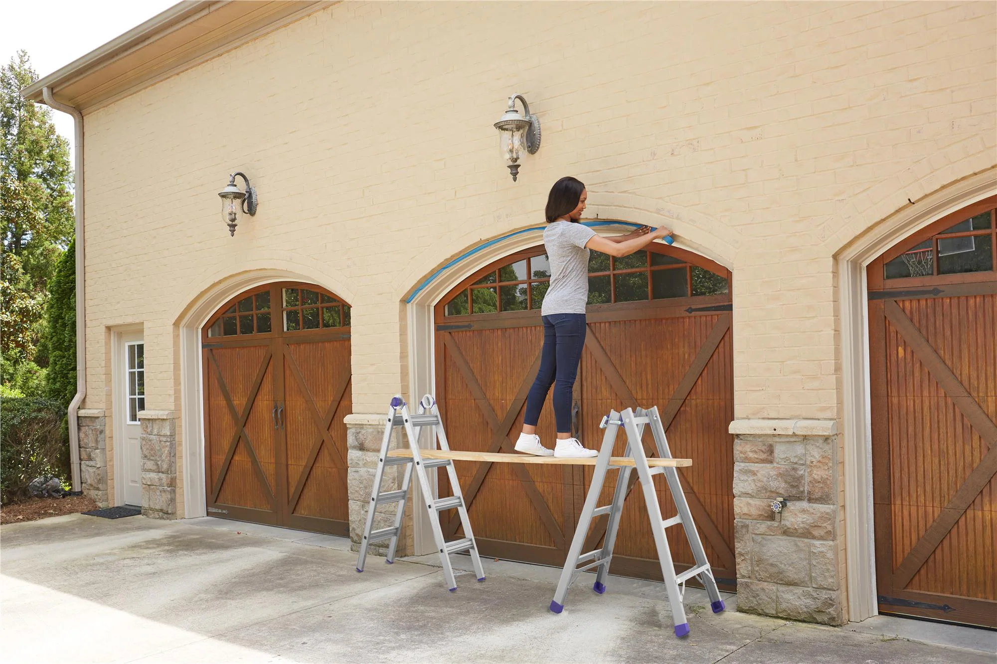Cosco 20918T1ASE 18-ft Reach Type 1A-300-lb Load Capacity Multi-Position Ladder