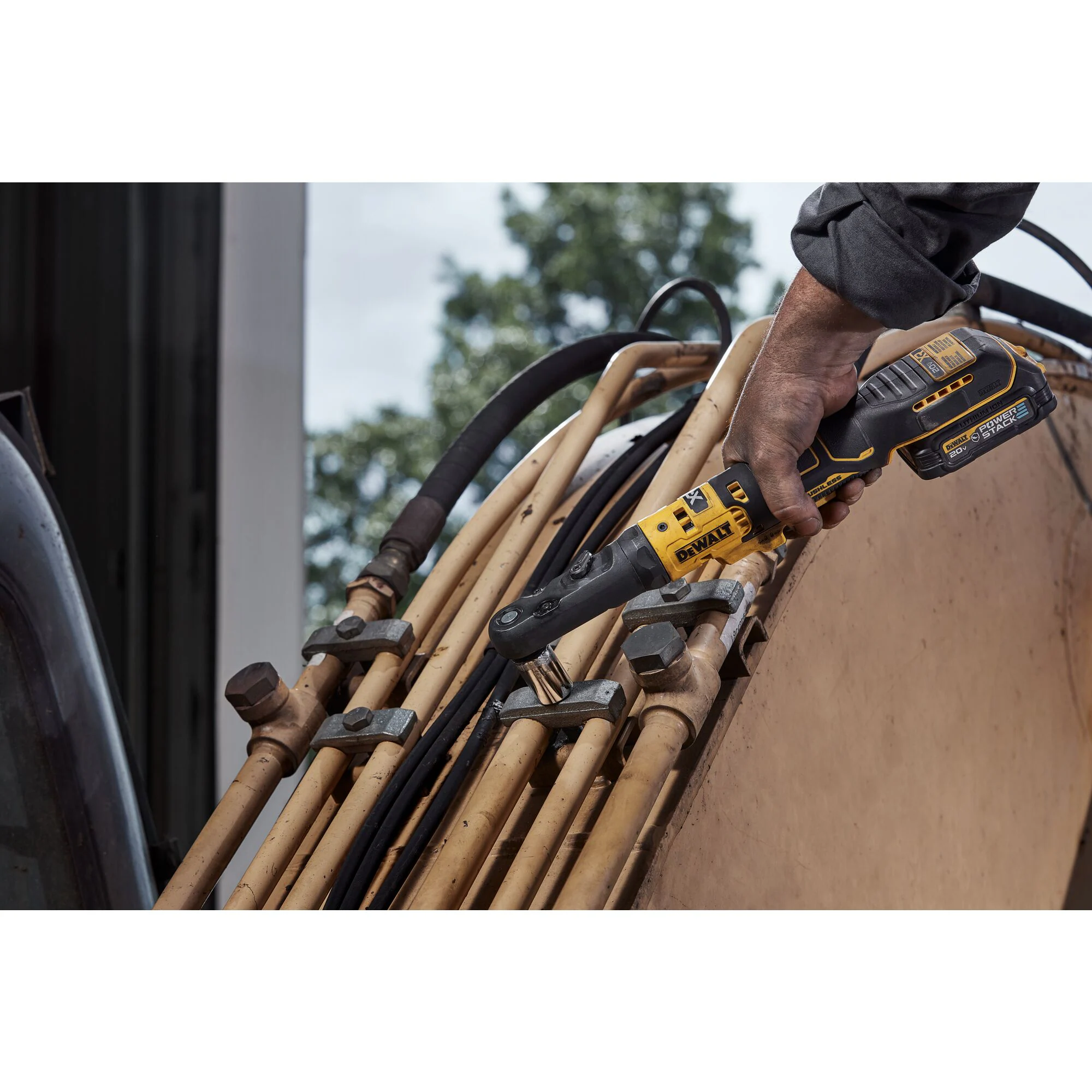 DEWALT XR 20-volt Max Variable Brushless 3/8-in,1/2-in Drive Cordless Ratchet Wrench (Battery and Charger Not Included)