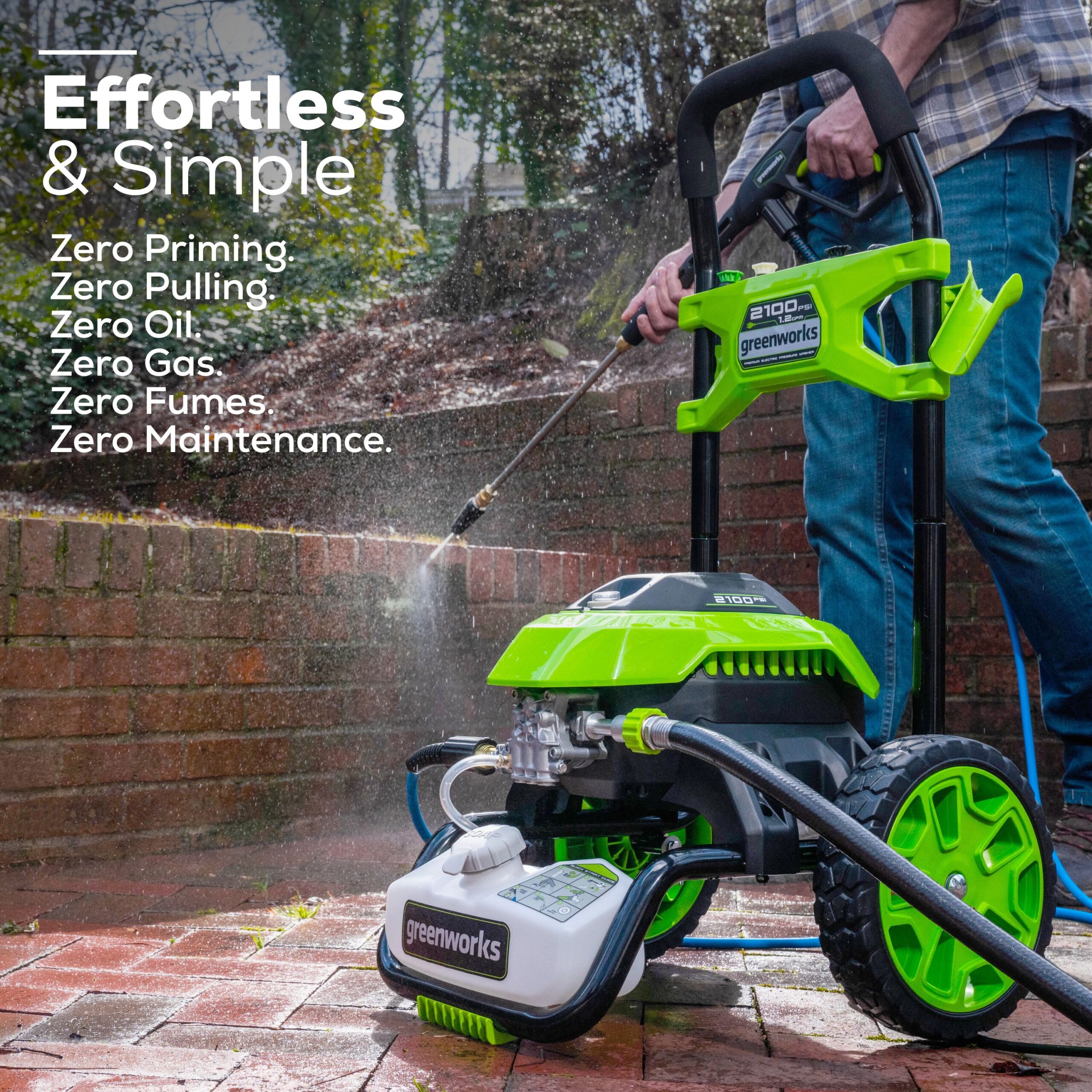 Greenworks 2100 PSI 1.2-GPM Cold Water Electric Pressure Washer with 4 Spray Tips