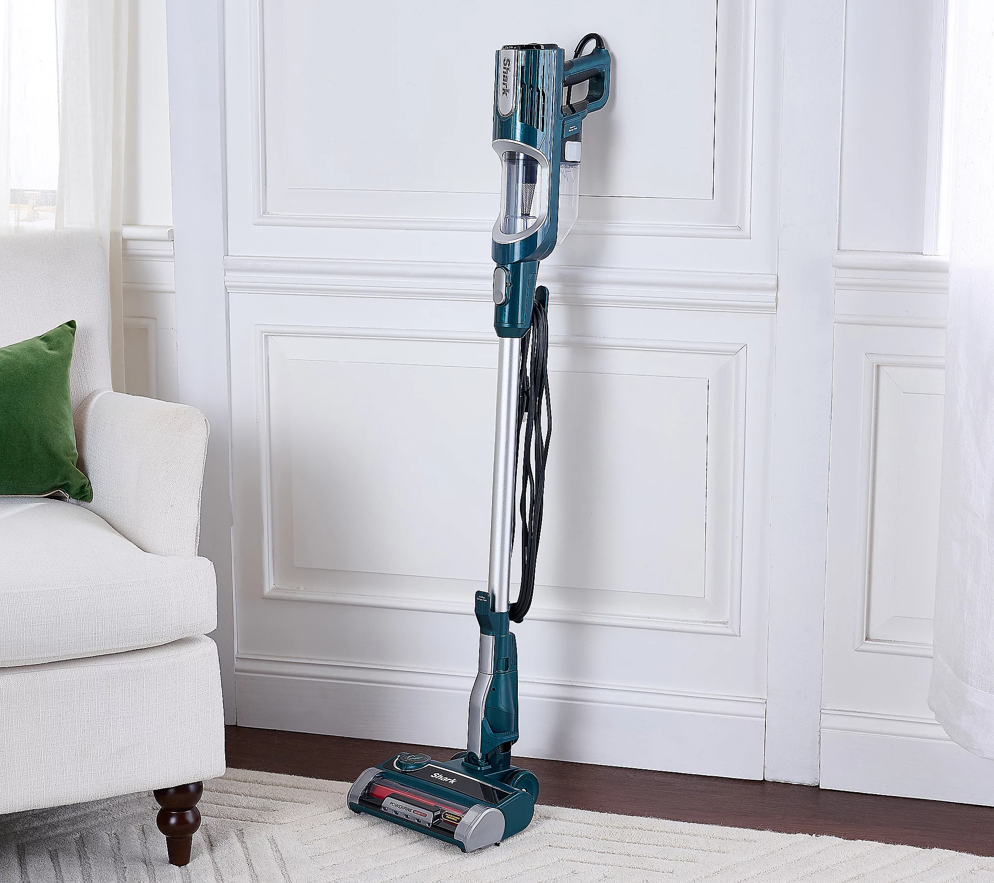 Shark UltraLight PowerFins HairPro Corded Vacuum w/ Tools