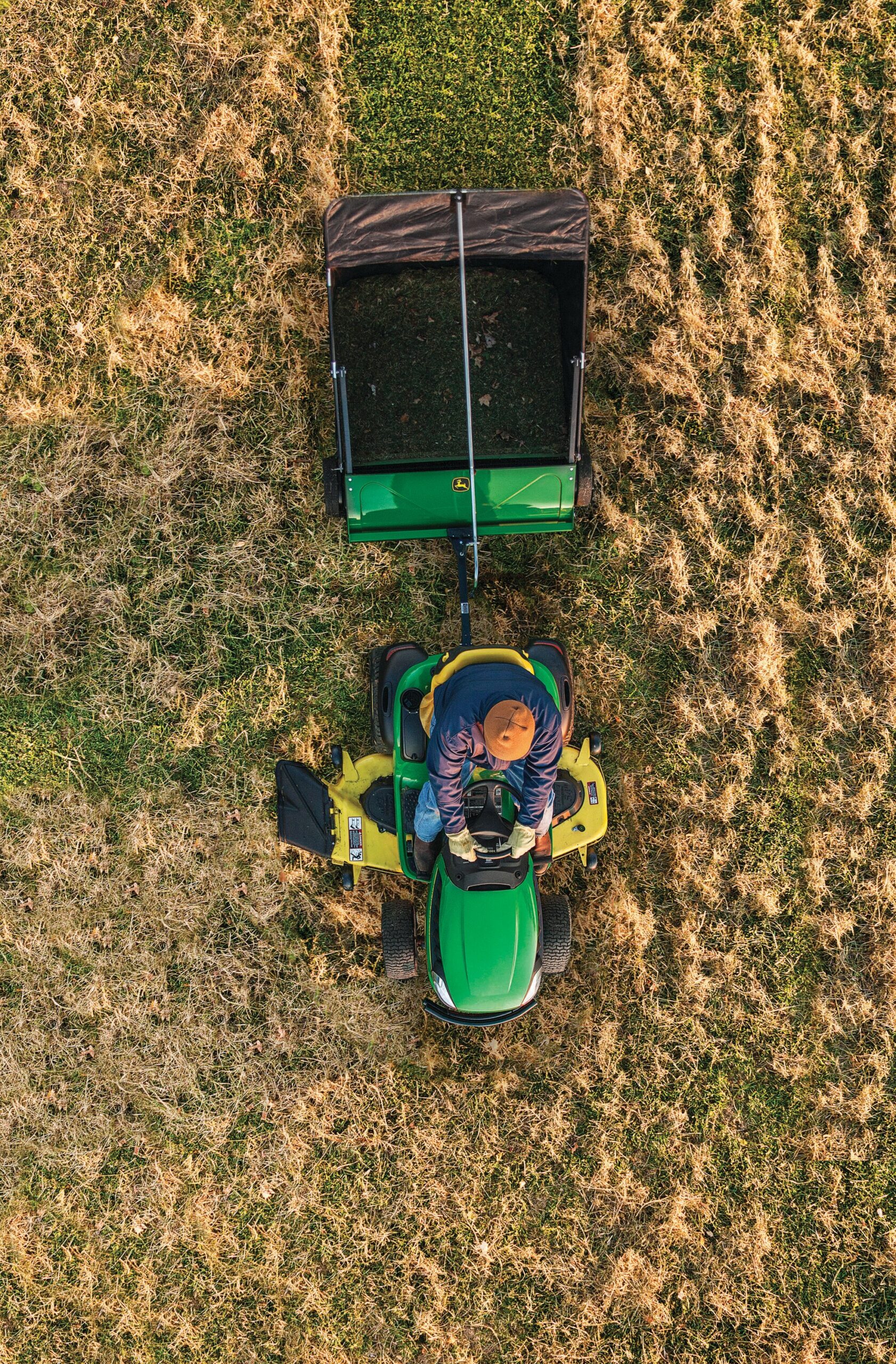 John Deere 44-Inches 25-Cu. Feet Tow Lawn Sweeper - Image 8
