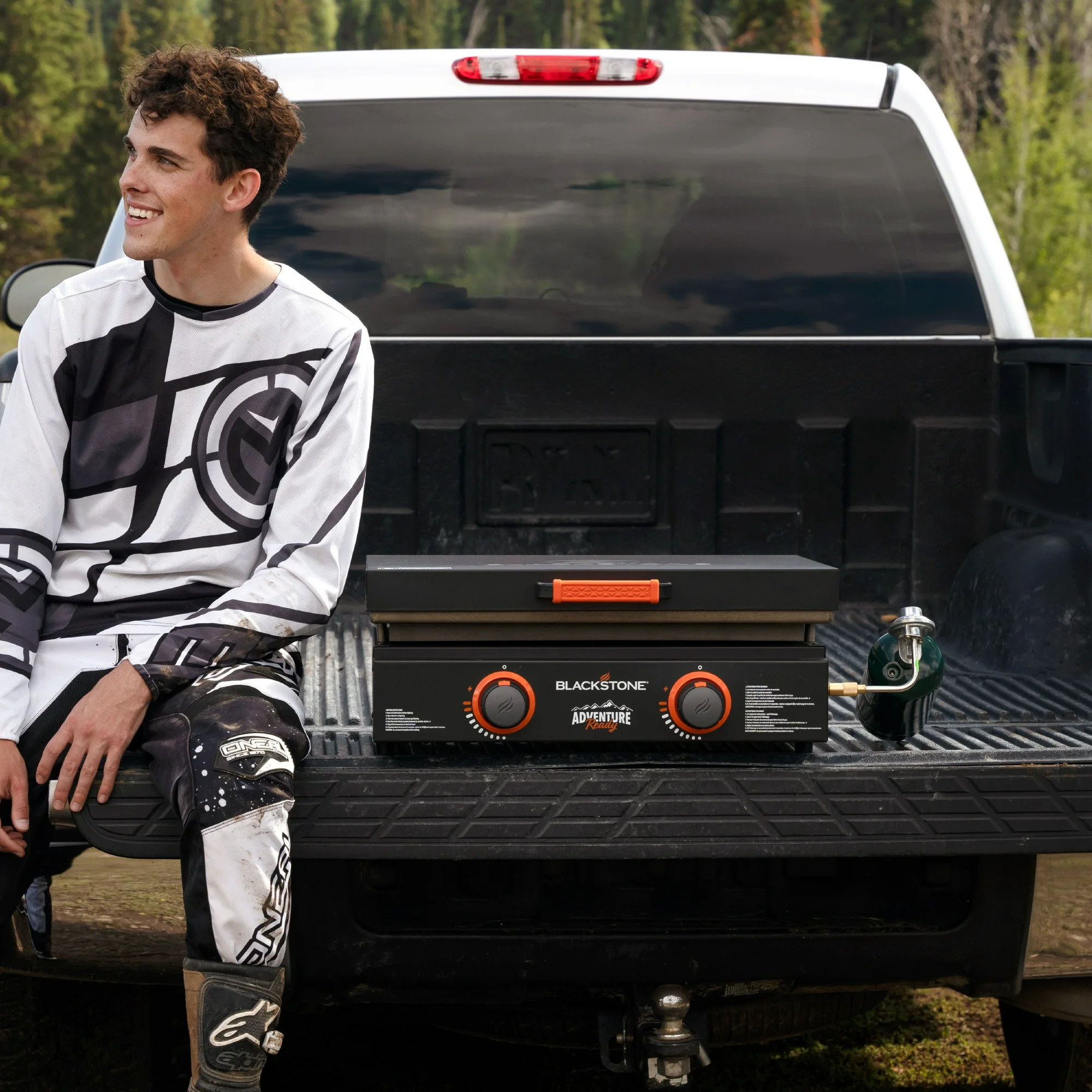 Blackstone 2-Burner 22" Adventure Ready Tabletop Griddle with Hard Cover and Carry Bag