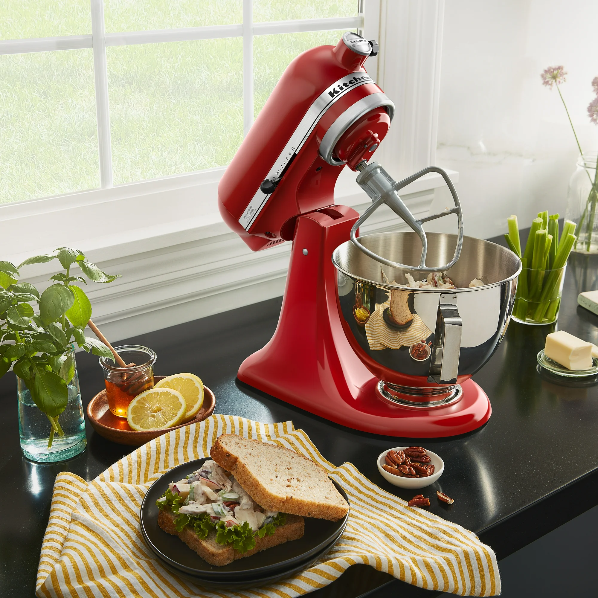 KitchenAid Deluxe 4.5 Stand Mixer, Empire Red with Flat Beater, Dough Hook, Whip