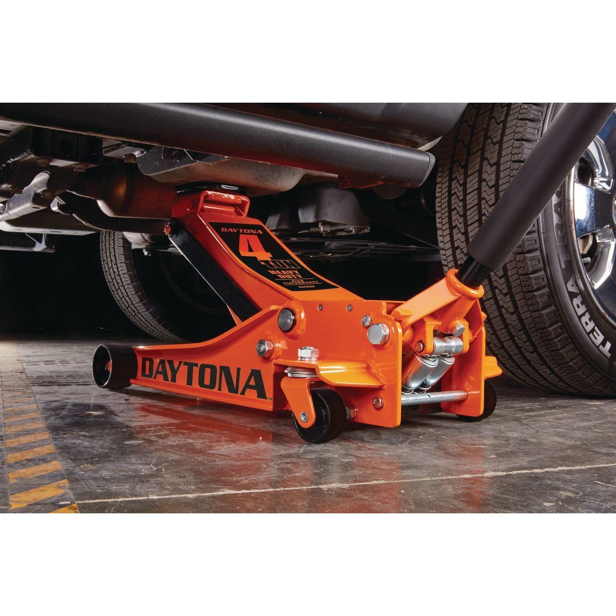 DAYTONA 4 Ton Professional Floor Jack with RAPID PUMP, Orange