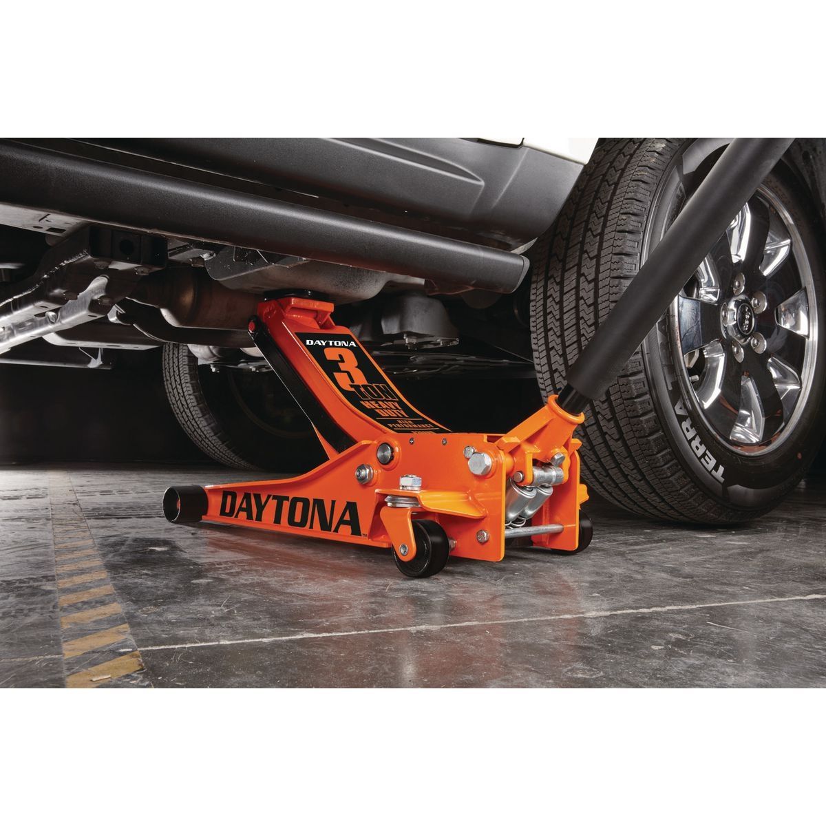 DAYTONA 3 Ton Low-Profile Professional Floor Jack with RAPID PUMP, Orange