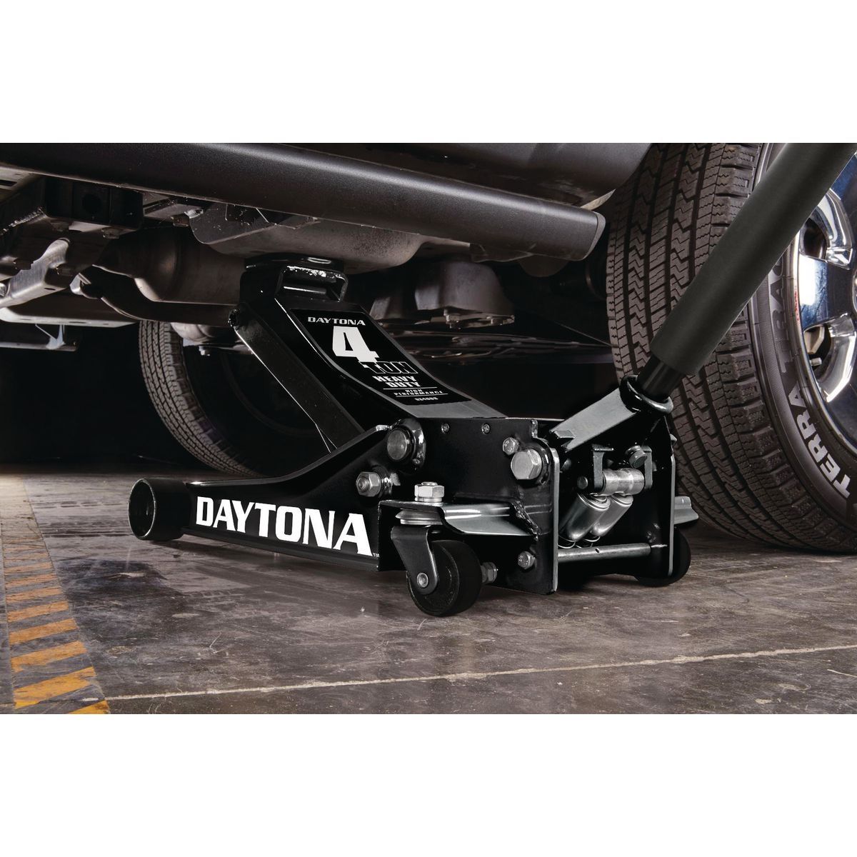 DAYTONA 4 Ton Professional Floor Jack with RAPID PUMP, Black