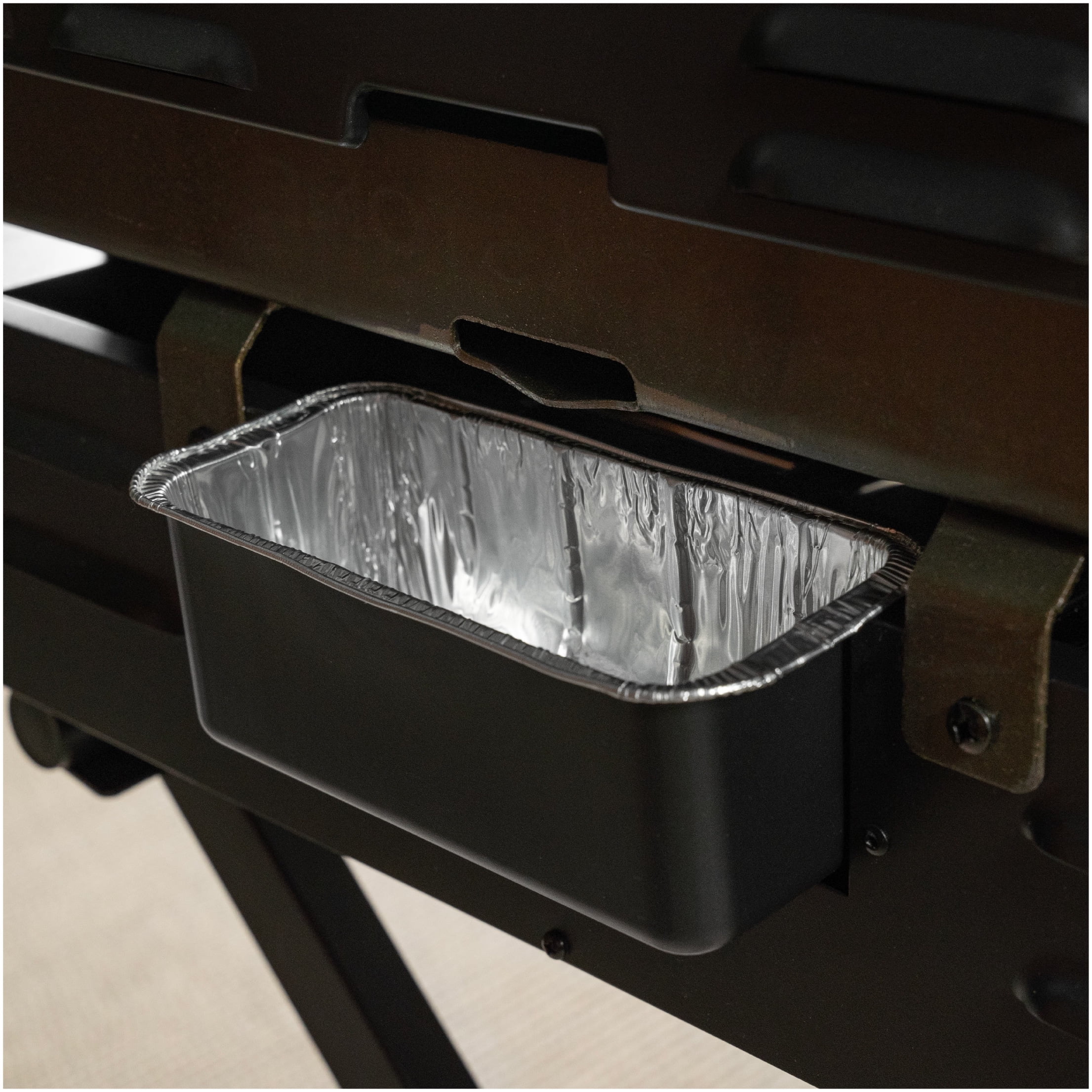 Blackstone On-the-Go 2-Burner 22” Propane Omnivore Griddle with Flexfold Legs