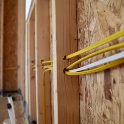 Southwire 250-Feet 12 / 2 / Romex SIMpull Solid Indoor CU NM-B W/G Individual pack ( By-the-roll )