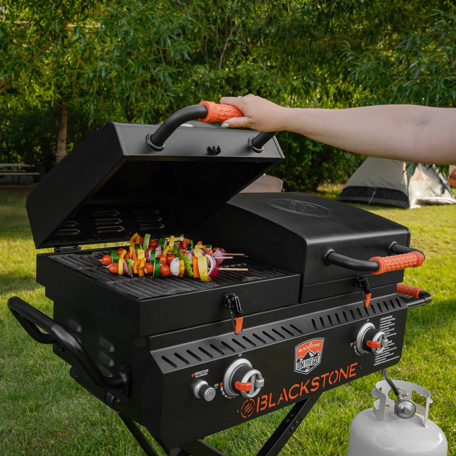 Blackstone 17" On The Go Tailgater Grill & Griddle Combo