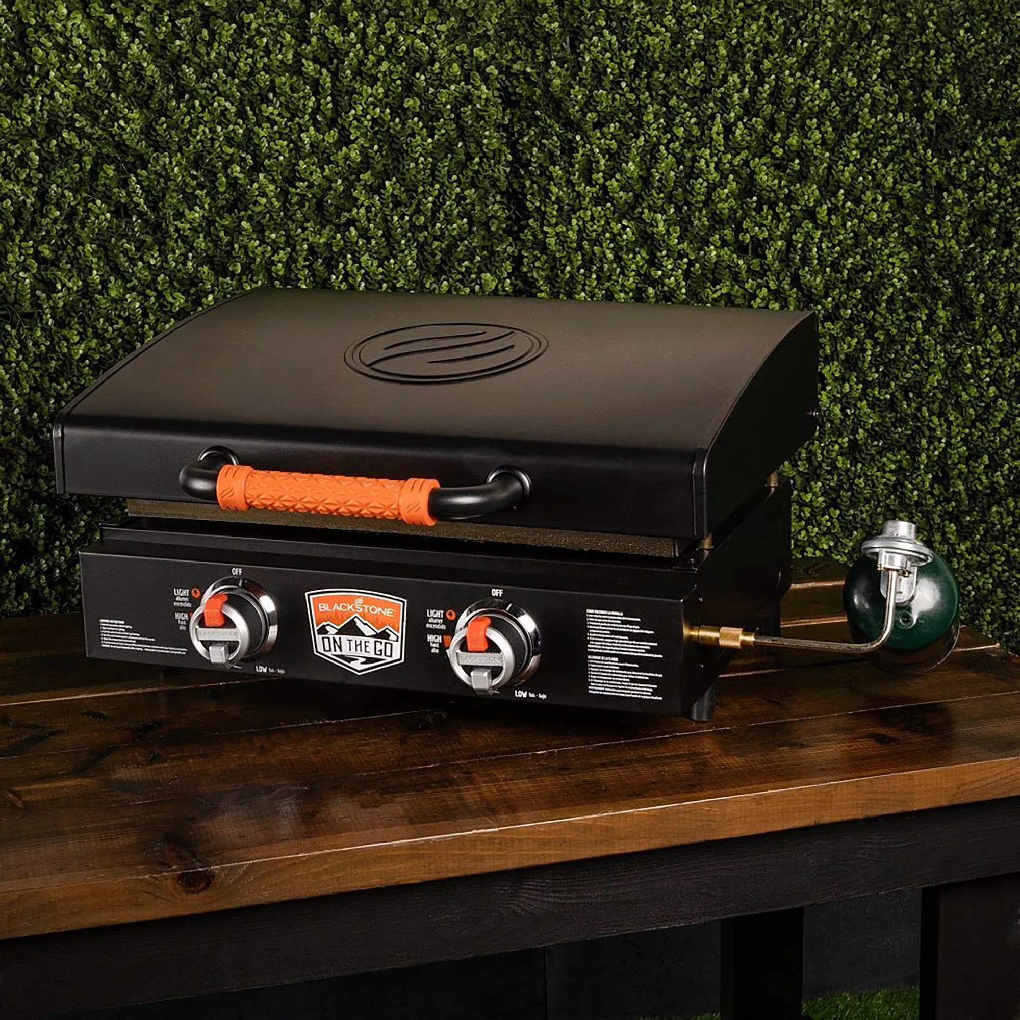 Blackstone 22” On The Go Griddle with Hood