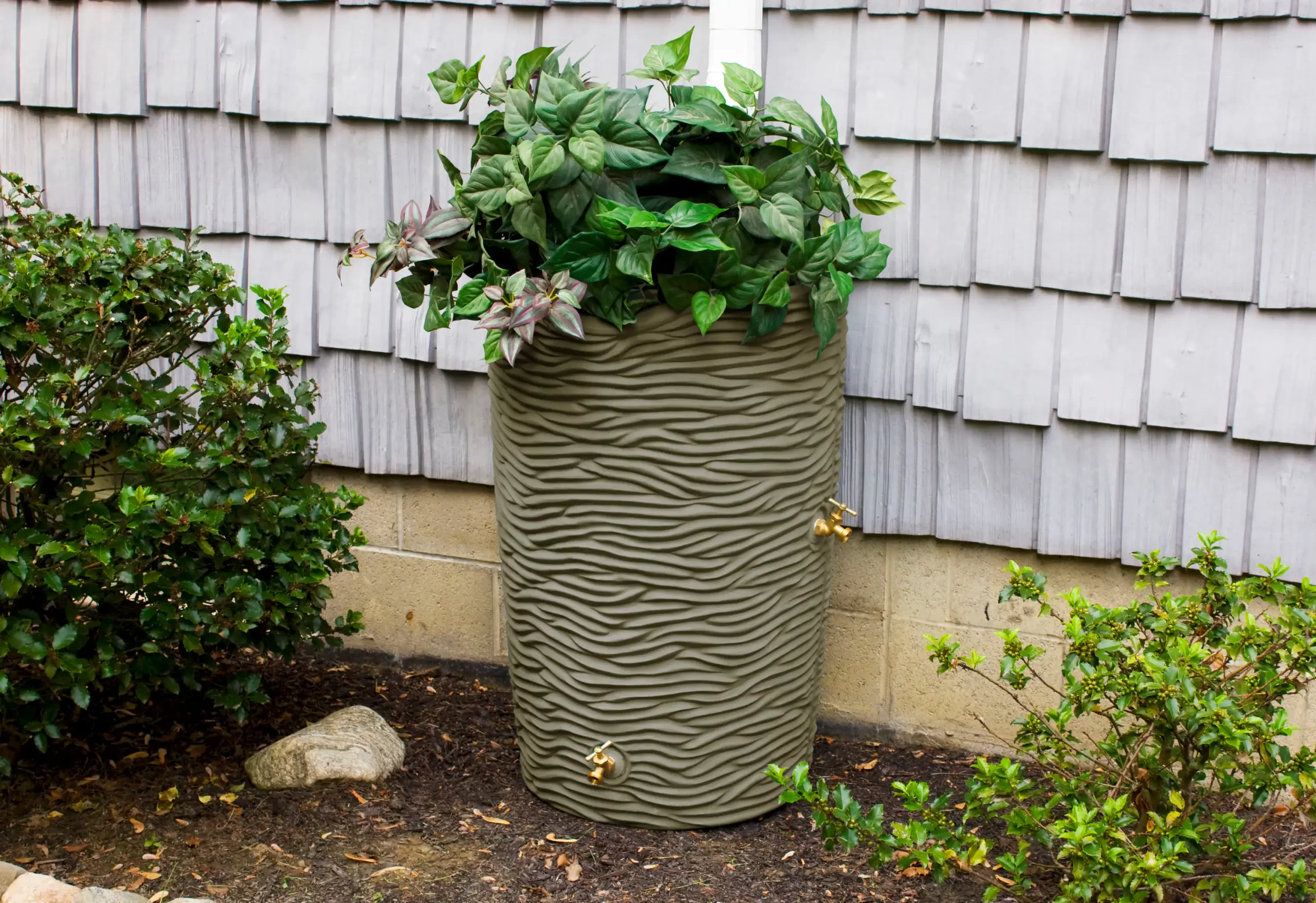 Good Ideas 50-Gallons Khaki Plastic Rain Barrel Spigot