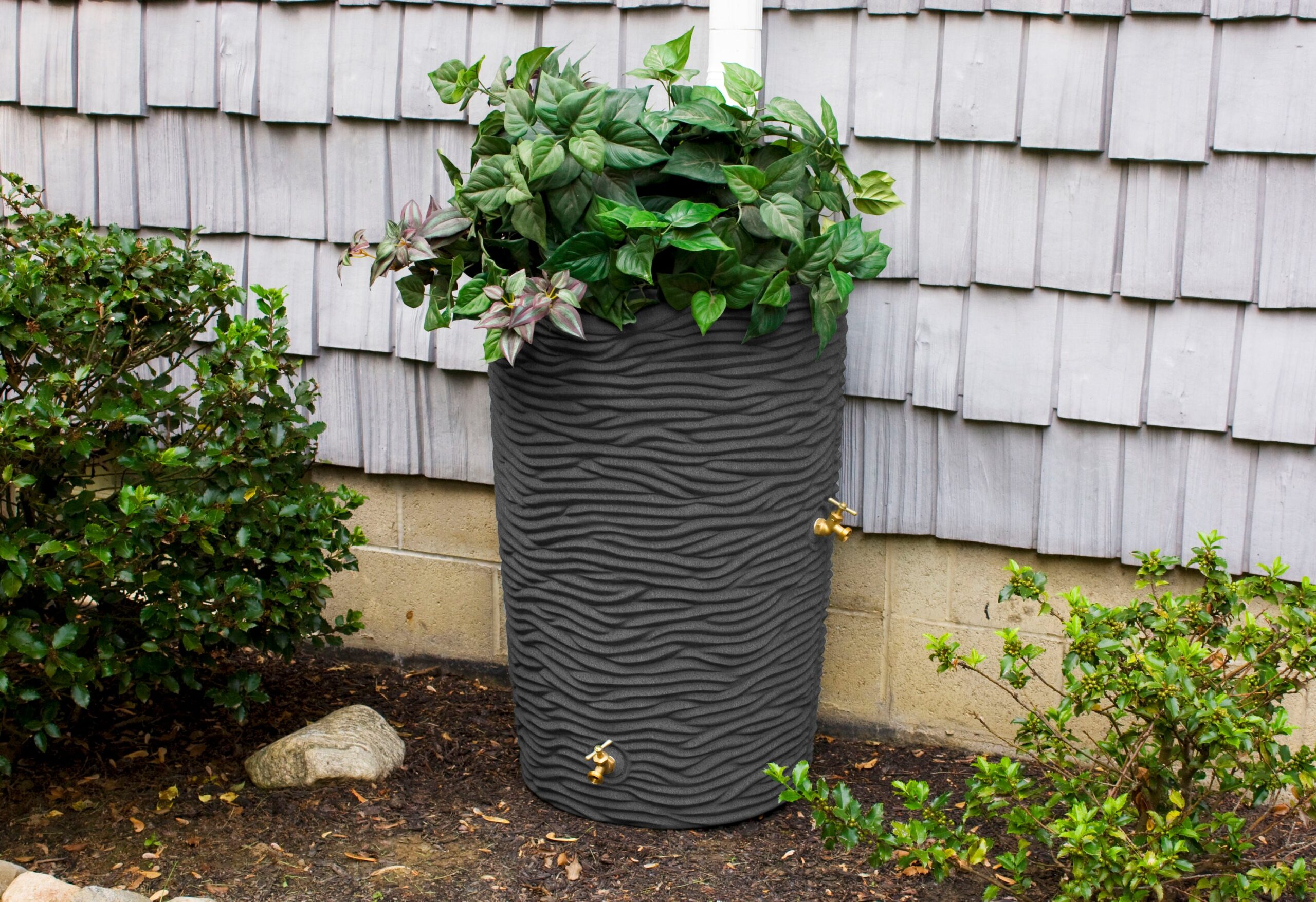 Good Ideas 50-Gallons Dark Granite Plastic Rain Barrel Spigot