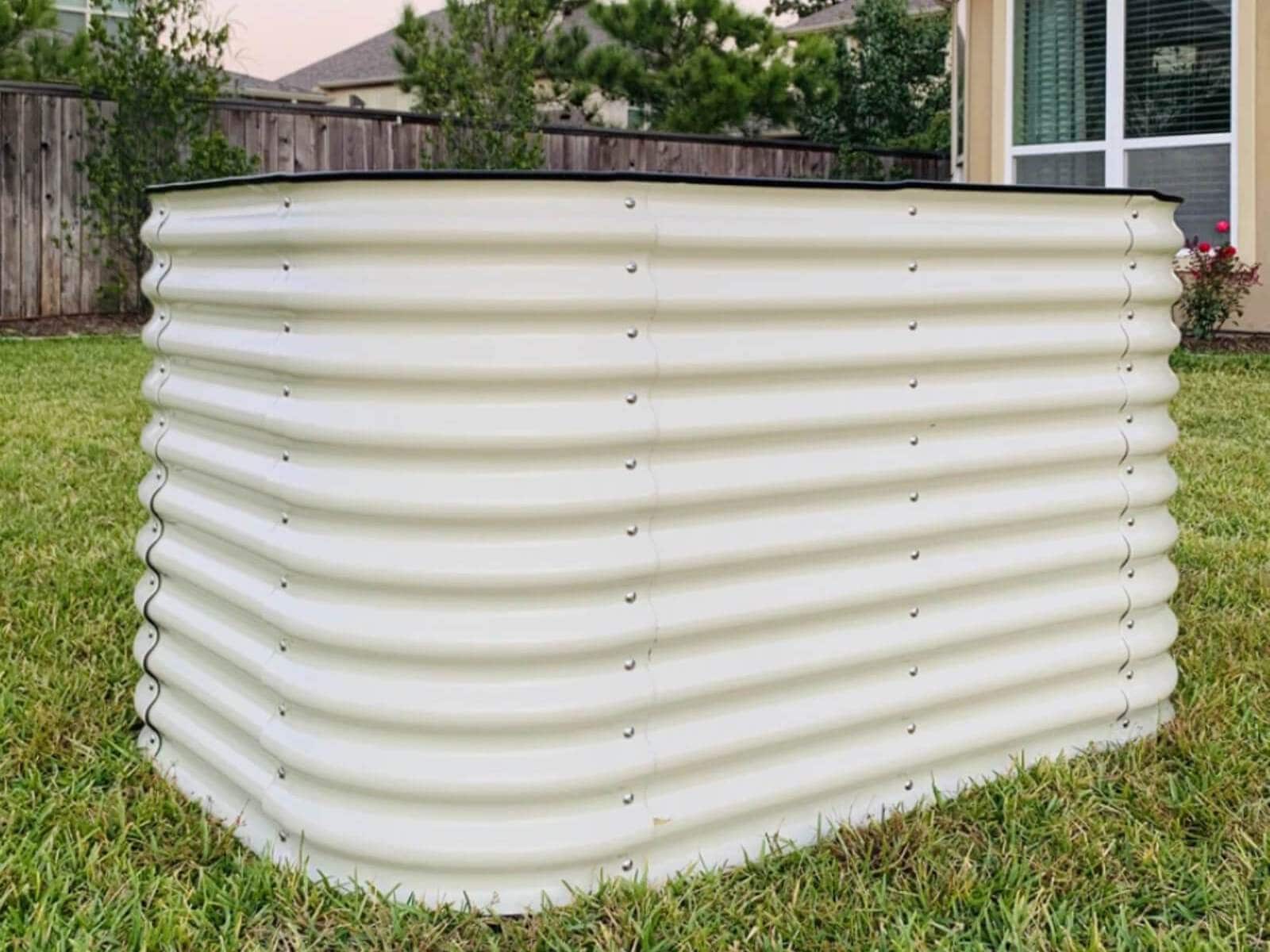 Vego Garden 42-Inches W x 60-Inches L x 32-Inches H Pearl White Metal Raised Garden Bed