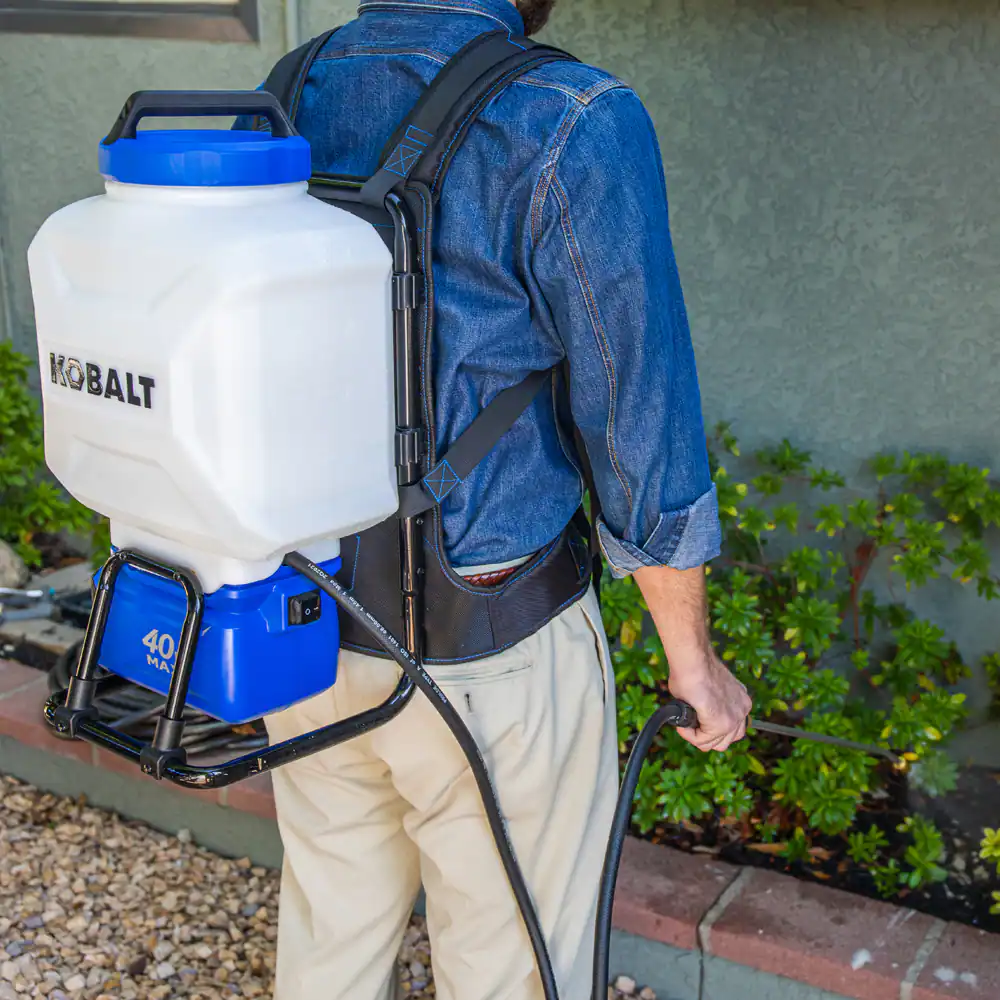 Kobalt 4-Gallon 40-volt Battery Operated Plastic Pump Sprayer (Bare Tool) Charger Not Included