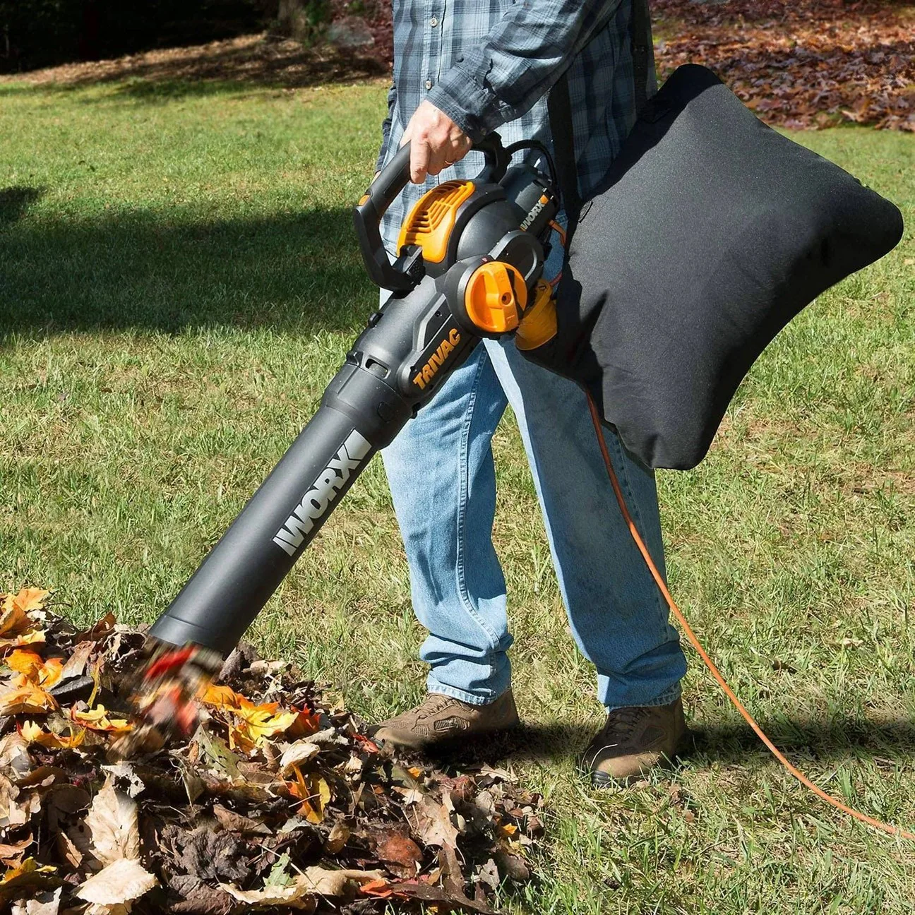 WORX Trivac 620-CFM 70-MPH Corded Electric Handheld Leaf Blower