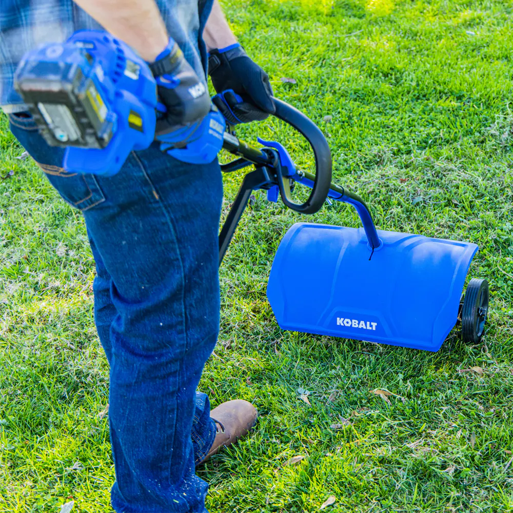 Kobalt Universal Connect Dethatcher attachment