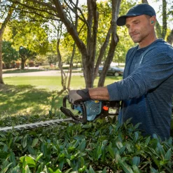 SENIX 4QL 27-cc 4-cycle 22-in Gas Hedge Trimmer (Battery and Charger Not Included)