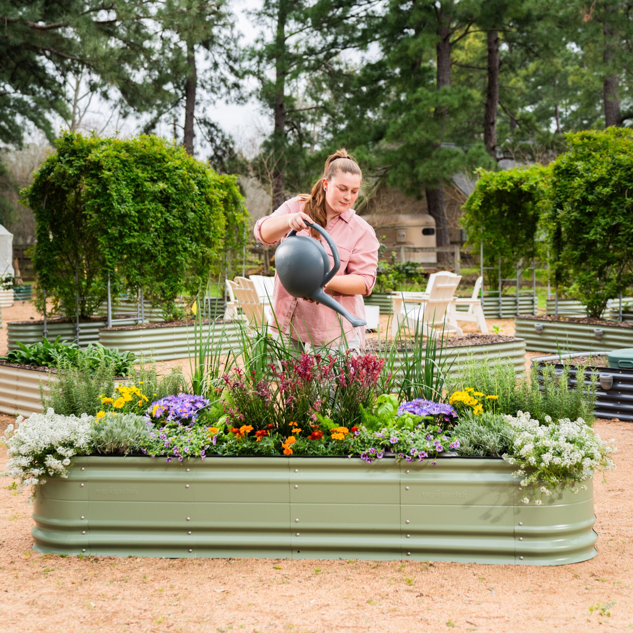 Vego Garden 42-Inches W x 78-Inches L x 17-Inches H Olive Green Galvanized Metal Raised Garden Bed