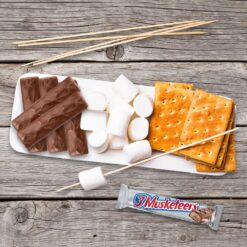 3 MUSKETEERS Milk Chocolate Candy Bars - Full Size Chocolate Bars, 1.92 oz Candy Bar (Pack of 36) Bulk Box