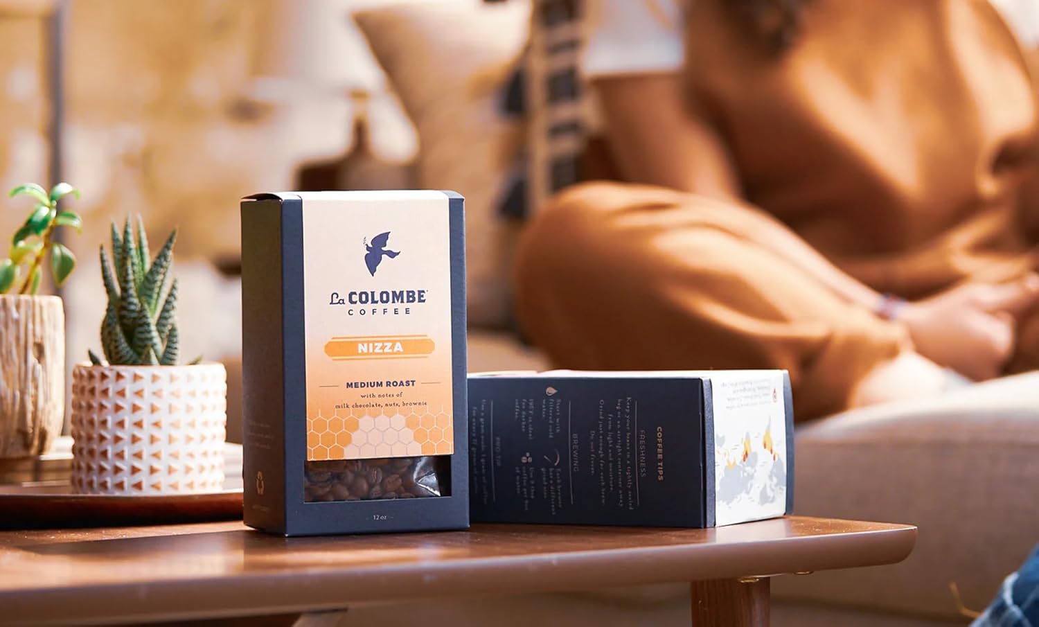 La Colombe Nizza Medium Roast Whole Bean Coffee - Notes of Milk Chocolate, Nuts & Brownie with Honey-Sweet Roasted Nuttiness, 12 Ounce (Pack of 4)