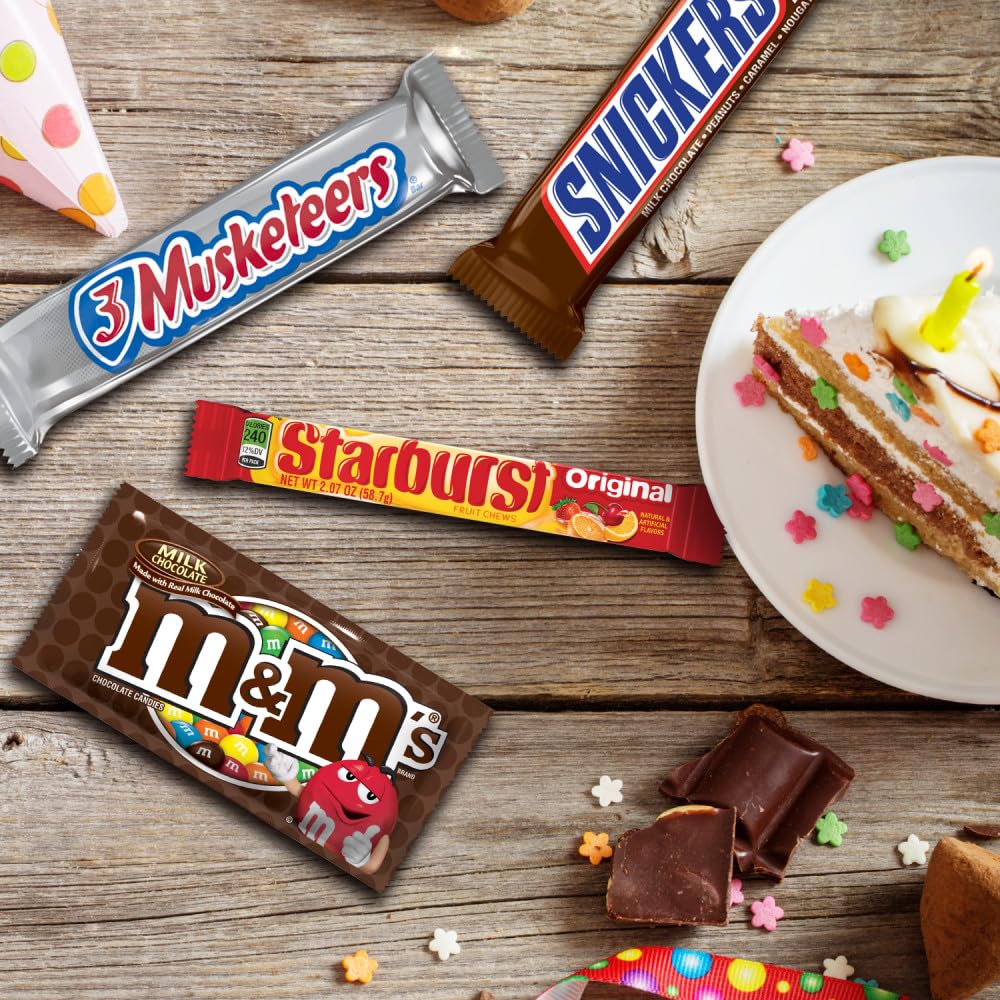 Mars M&M'S, Snicker, 3 Musketeers, Skittles & Starburst Variety Pack Full Size Bulk Candy Assortment, 56.11 oz, 30 Count