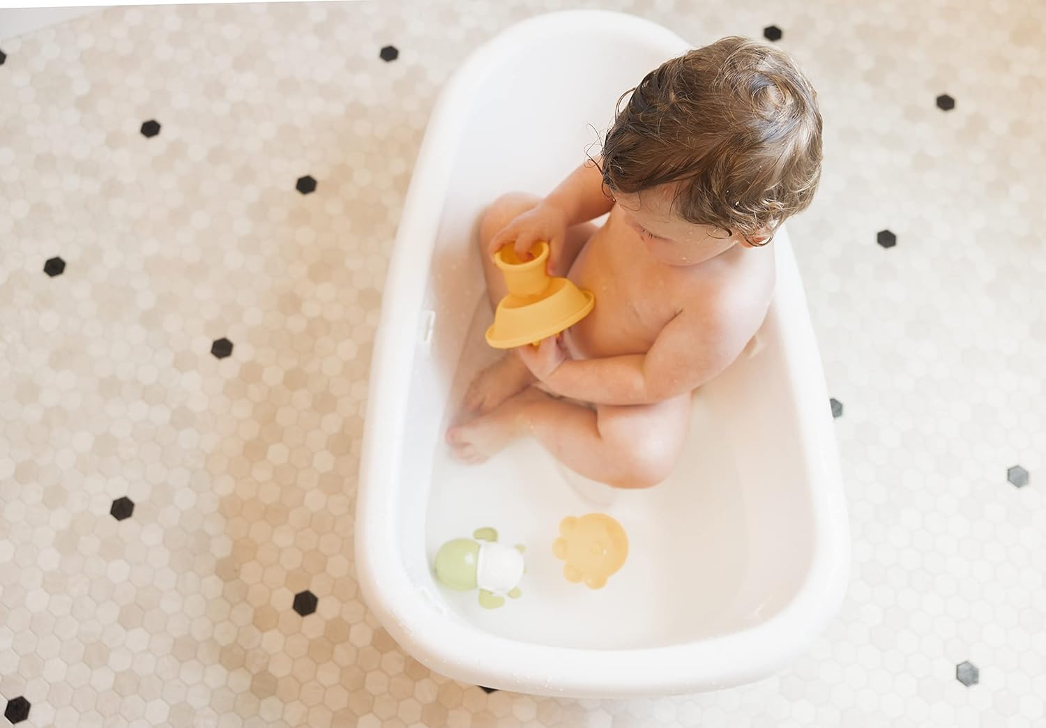 Regalo Baby Basics 3-in-1 Grow with Me Bath Tub, Award Winning Brand, Adjustable As Your Baby Grows, White