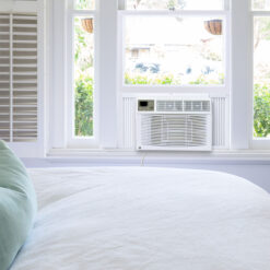 RCA 400-sq ft Window Air Conditioner with Remote ( 115-Volt , 10000-BTU )
