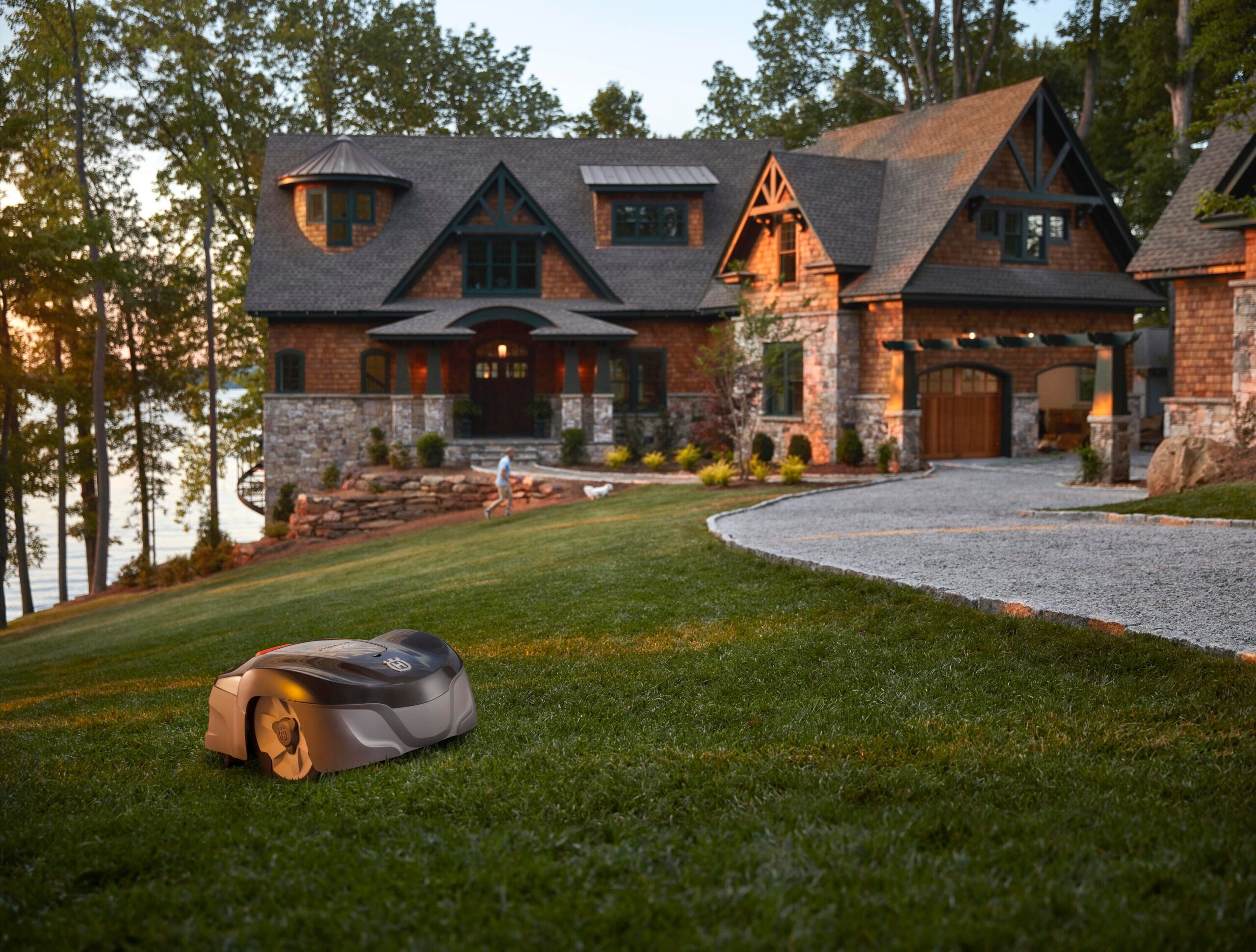 Husqvarna Automower 115H Connect/4G (1st Generation) Robotic Lawn Mower with GPS Assisted Navigation ( Up to 1/4 acre )