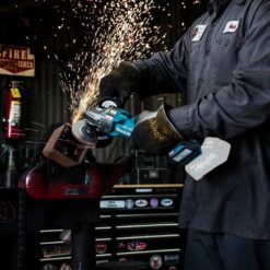 Makita 40V Max XGT Brushless Cordless 4-1/2/5 in. Angle Grinder with Electric Brake (Tool Only) GAG01Z