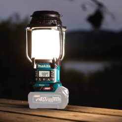 Makita 40V max XGT Cordless Lantern with Radio, Tool Only GRM04
