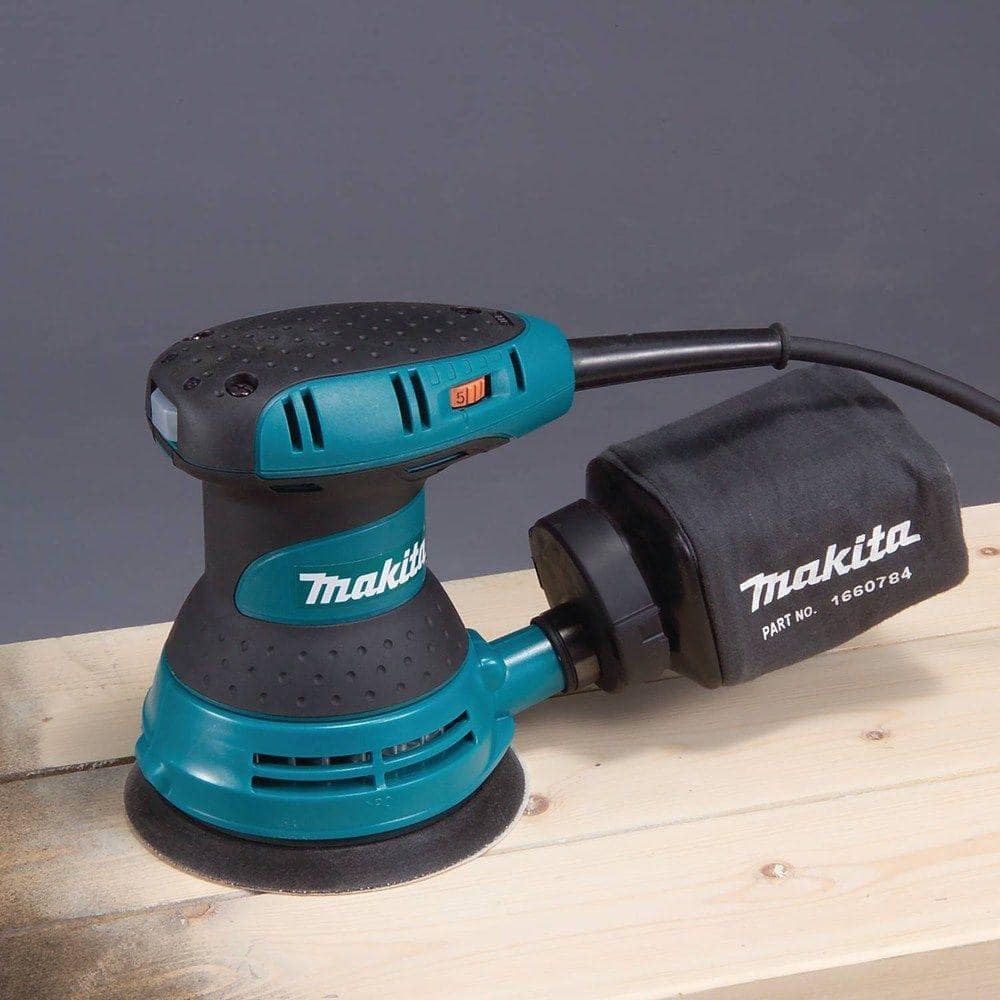 Makita 3 Amp 5 in. Corded Random Orbital Sander with Variable Speed Tool Case BO5031K