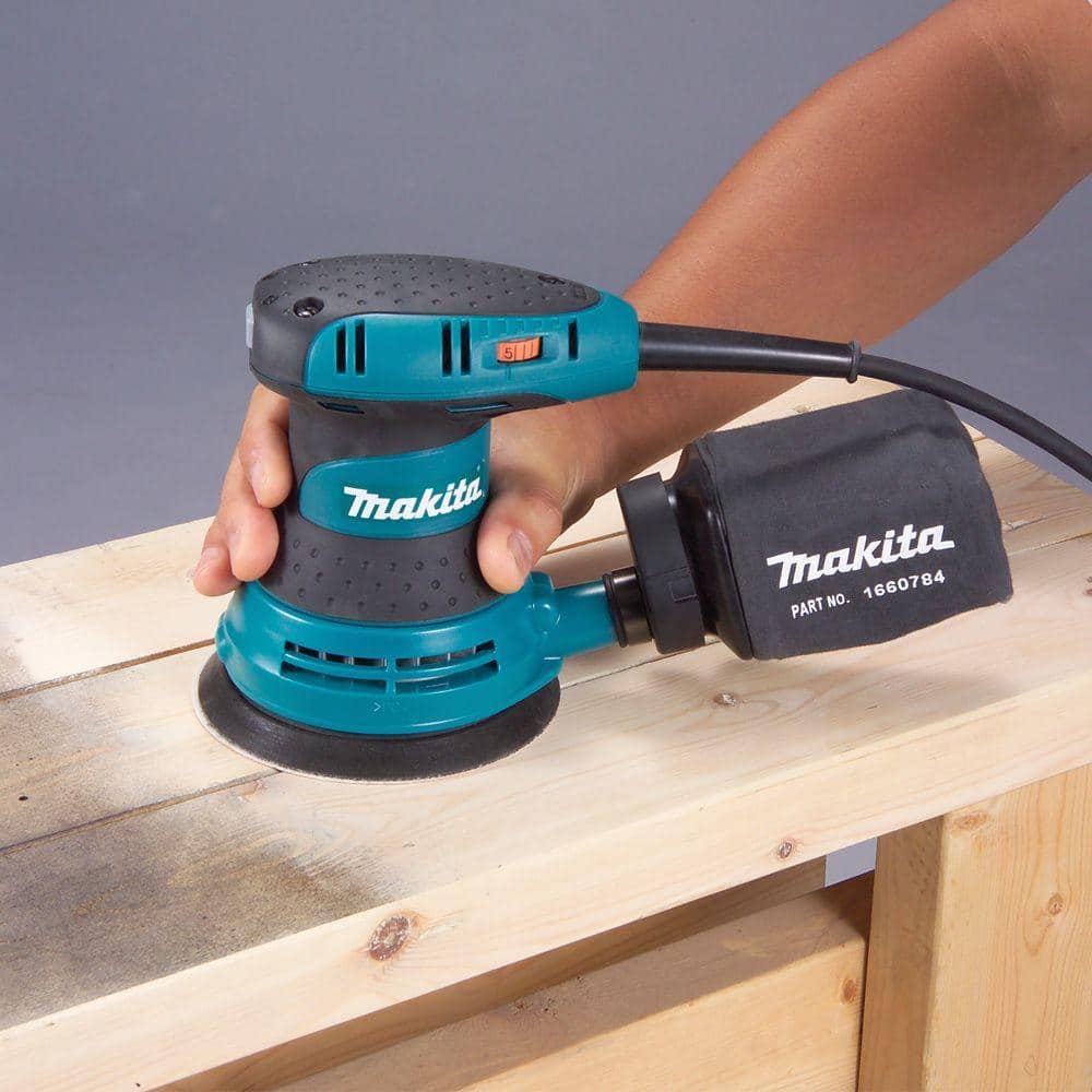 Makita 3 Amp 5 in. Corded Random Orbital Sander with Variable Speed Tool Case BO5031K