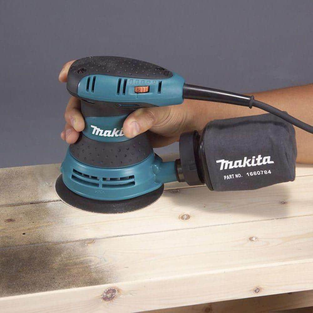 Makita 3 Amp 5 in. Corded Random Orbital Sander with Variable Speed Tool Case BO5031K