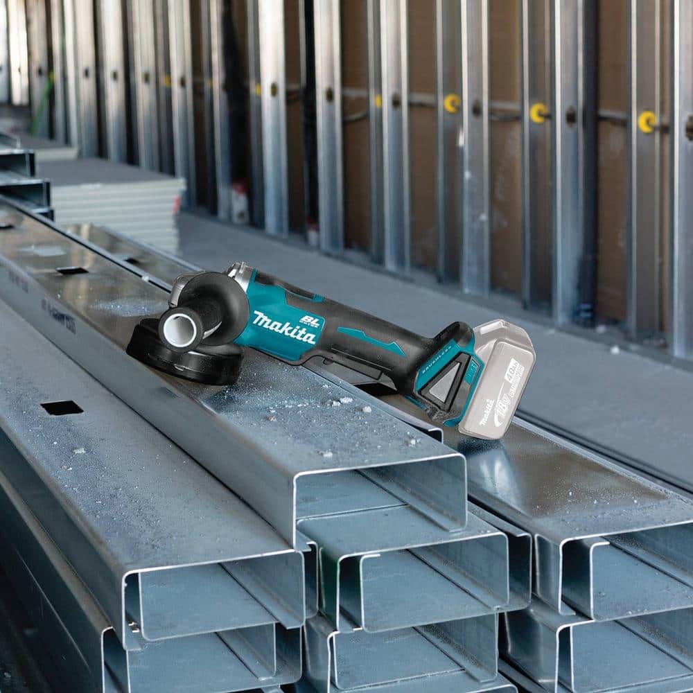 Makita 18V LXT Lithium-Ion Brushless Cordless 4-1/2 in./5 in. Paddle Switch Cut-Off/Angle Grinder (Tool-Only) XAG11Z