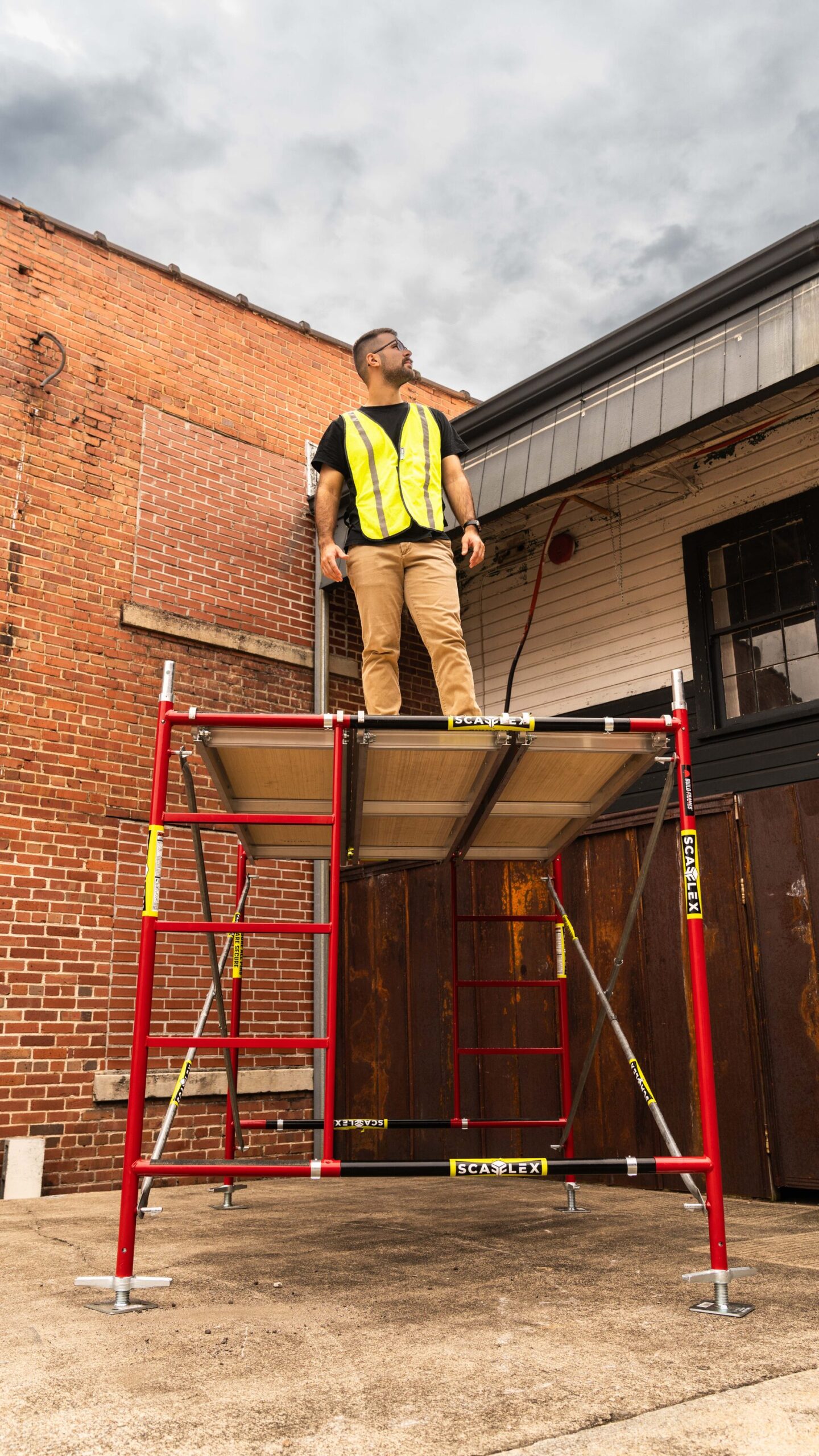 Build Frames Exterior/Interior B-Size Masonry Frames SCAFFLEX Steel 5-ft H x 1.57-ft L 2700-lb Capacity Scaffold frame