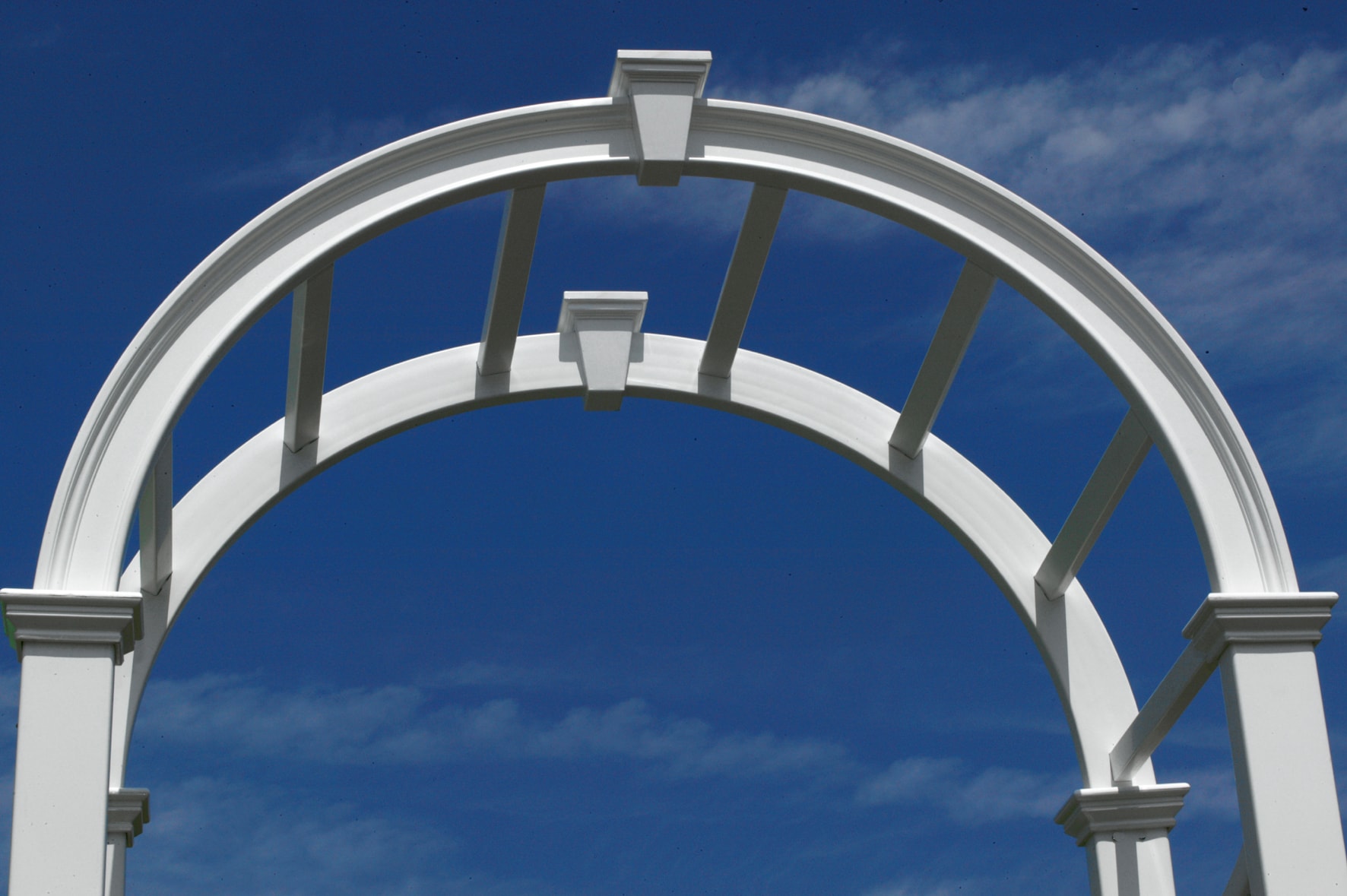 Vita Classic 4.08-ft W x 7.63-ft H Arched White PVC Garden Arbor