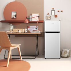 Hisense 4.4-cu ft Mini Fridge with Freezer ( Silver ) ENERGY STAR