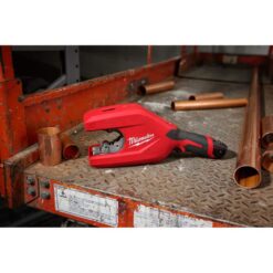 Milwaukee M12 12-Volt Lithium-Ion Brushless Cordless 1-1/4 in. - 2 in. Copper Tubing Cutter 2479-20