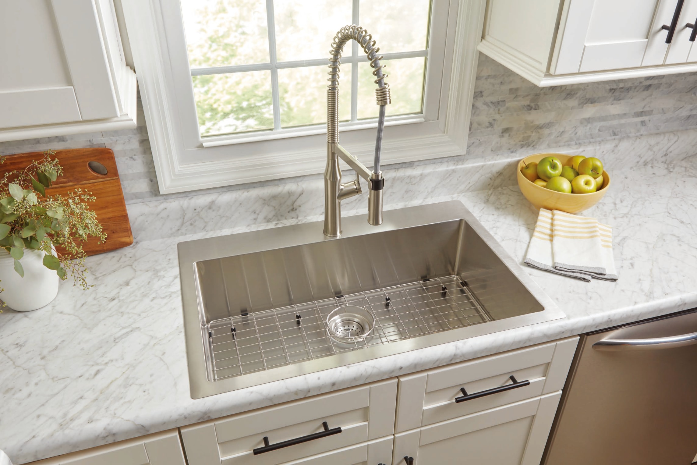 allen + roth Alden Dual-mount 33-in x 22-in Stainless steel Single bowl 1-Hole 18 -Gauge Kitchen Sink All-in-One Kit