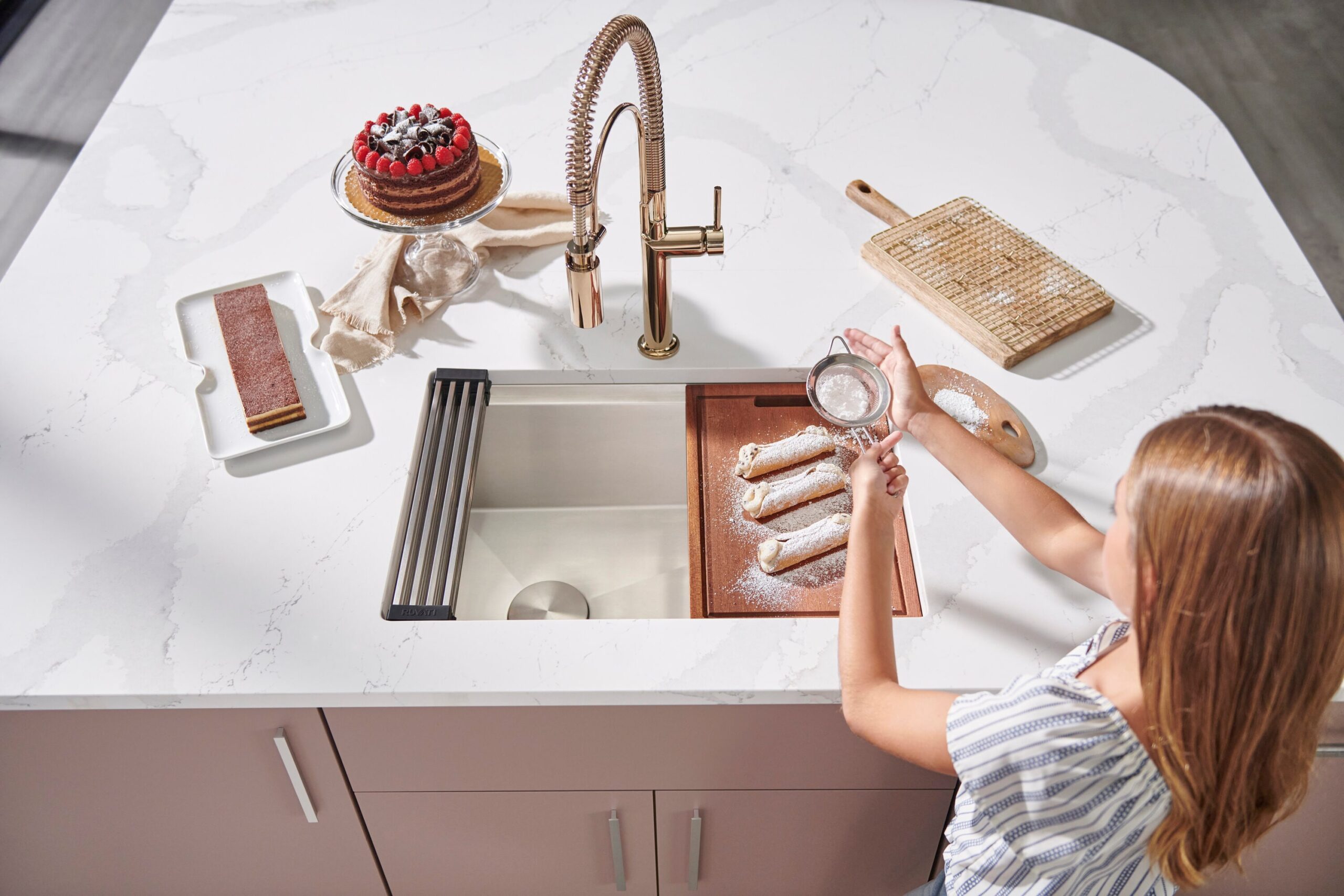 Ruvati Veniso Undermount 33-Inches x 19-Inches Stainless steel Single bowl 16 -Gauge Kitchen Sink