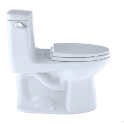 TOTO Ultramax Cotton White Elongated Chair height Soft Close 1-piece Toilet 12-in Rough-In 1.6 GPF