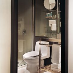 TOTO Ultramax Cotton White Elongated Chair height Soft Close 1-piece Toilet 12-in Rough-In 1.6 GPF